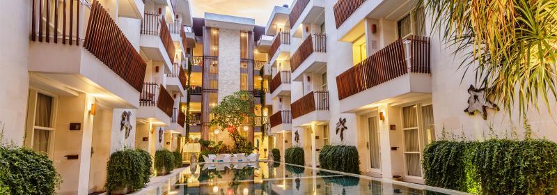 Holiday Inn Express Bali Sunset Road By Ihg Kuta Lombok Exterior foto