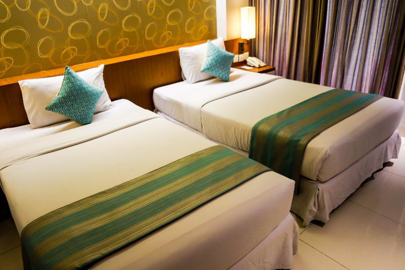 Holiday Inn Express Bali Sunset Road By Ihg Kuta Lombok Exterior foto