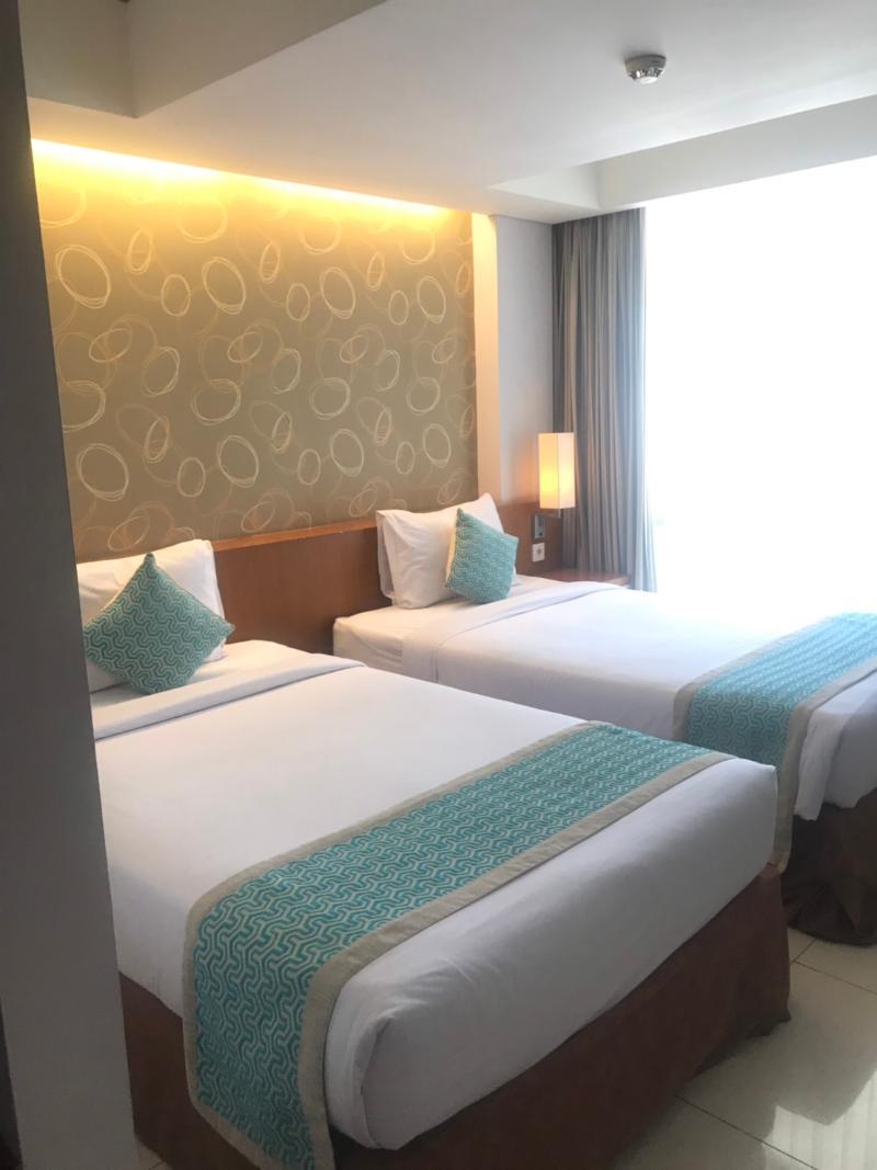 Holiday Inn Express Bali Sunset Road By Ihg Kuta Lombok Exterior foto